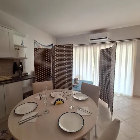 Boheme B6 Sunrise Apartment *
